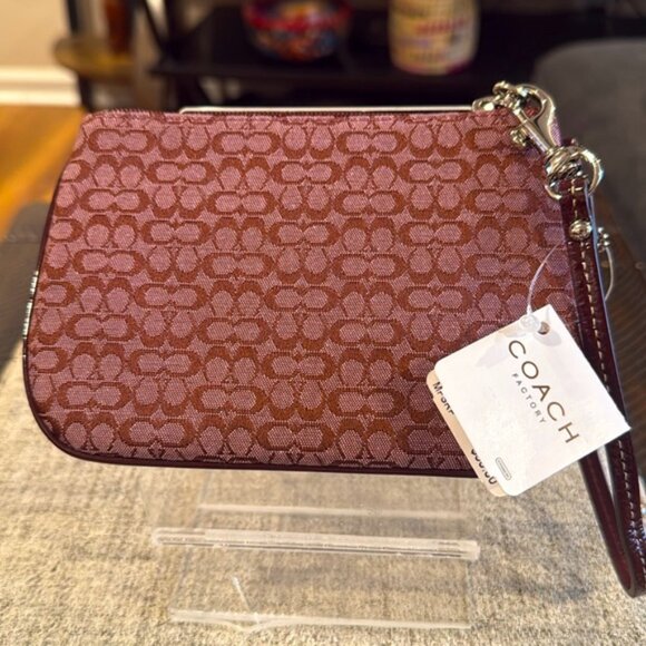 Coach Signature “C” Wristlet (Dusty Pink) with Hangtag & Care Instructions (NWT) - Picture 3 of 10
